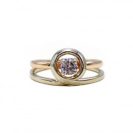 Золотое кольцо в красном с белым цвете с цирконом 01-19076168