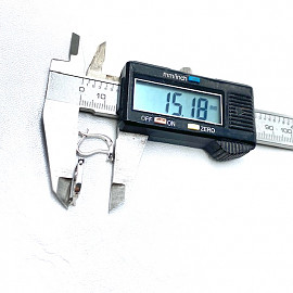 Золоті сережки з білими діамантами