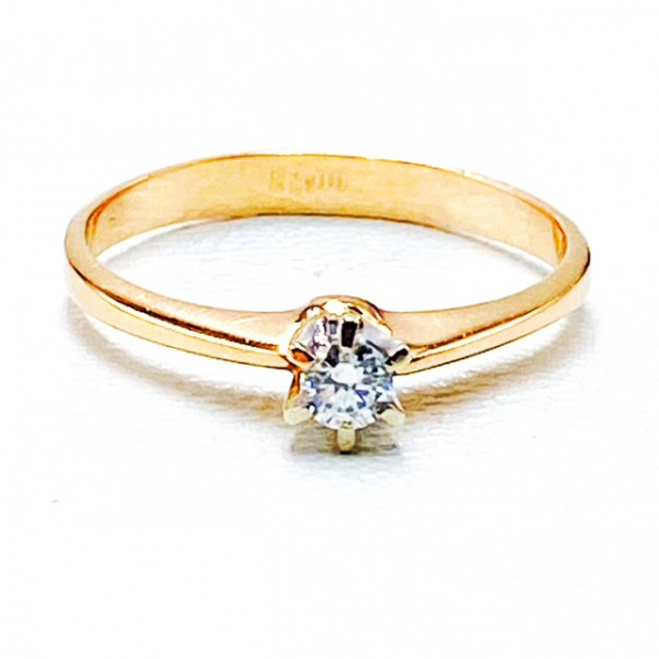 Кольцо из красного с белым золота с белым бриллиантом