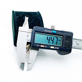 Кольцо из красного с белым золота с белым бриллиантом