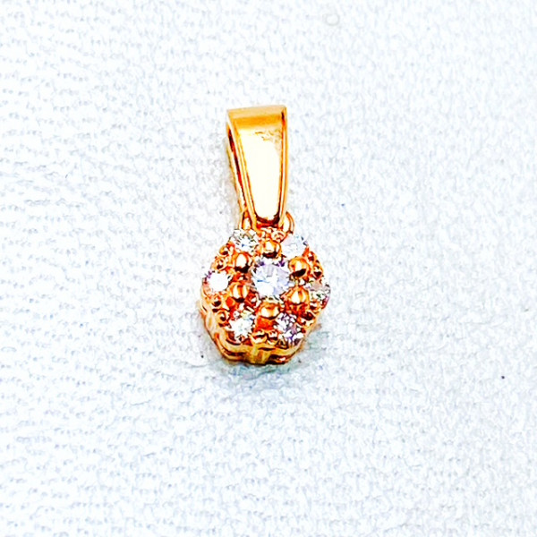 Кулон з червоного золота з білими діамантами