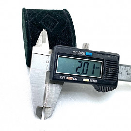 Каблучка з золота білого кольору з білими діамантами