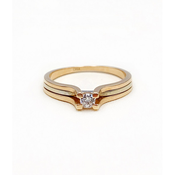 Золотое кольцо с желтым бриллиантом