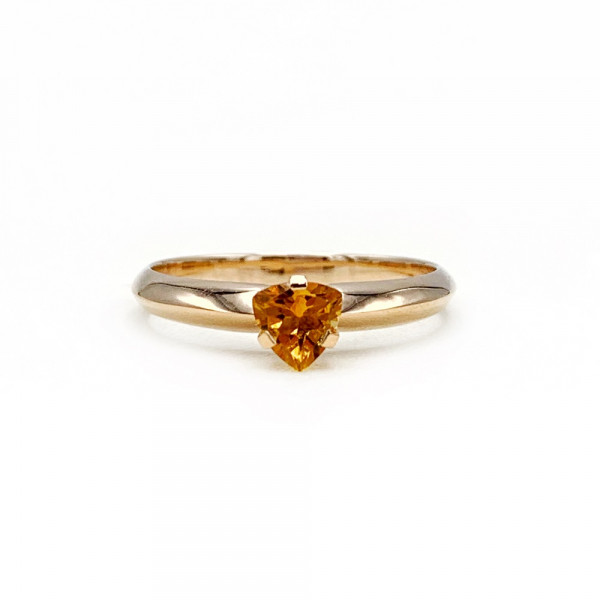 Кольцо из золота в красном цвете с цирконом