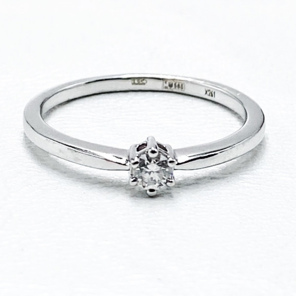 Золотое кольцо с белым бриллиантом