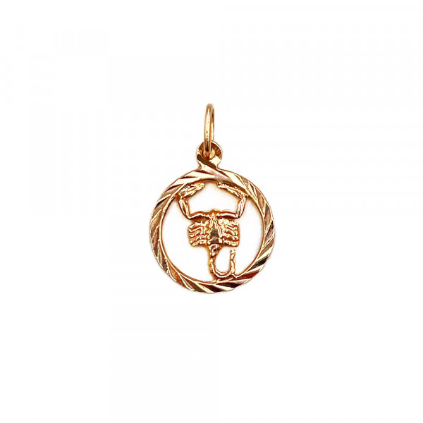 Золотой кулон в красном цвете «Скорпион»