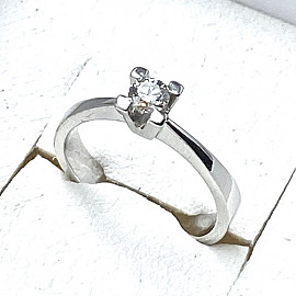 Золота каблучка білого кольору з жовтим діамантом