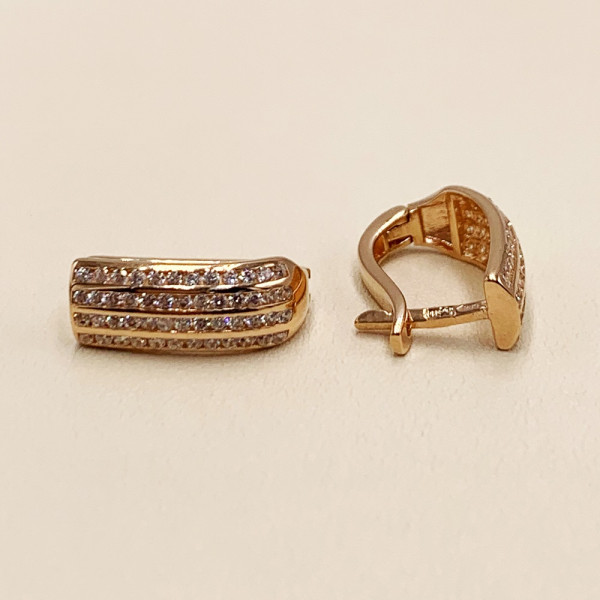 Золотые серьги красного цвета с цирконом