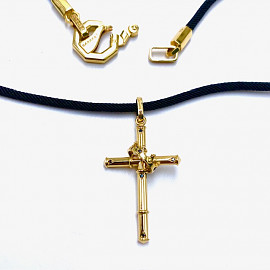 Золотий ланцюг жовтого кольору з шнурком