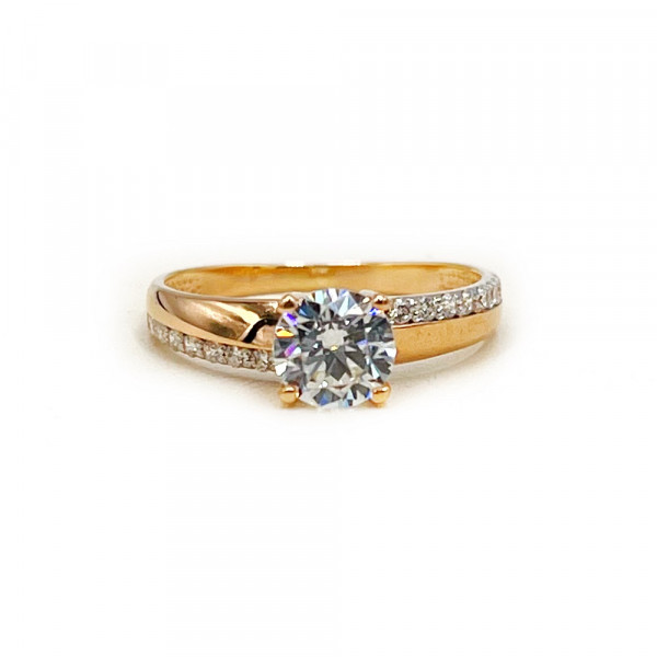 Кольцо из золота с цирконом