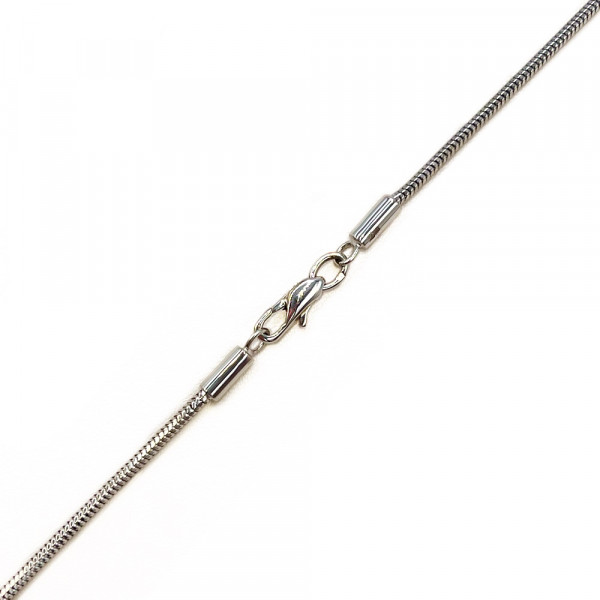 Золотая цепочка в белом цвете