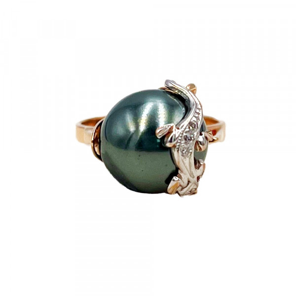 Кольцо из золота в красном с белым цвете с жемчугом и цирконом