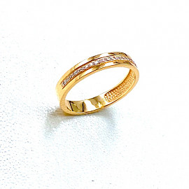 Золота обручка з жовтими діамантами