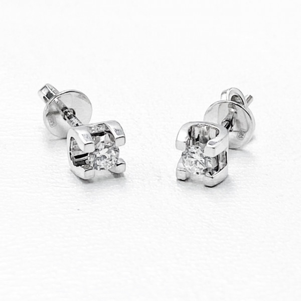 Золотые серьги с белыми бриллиантами