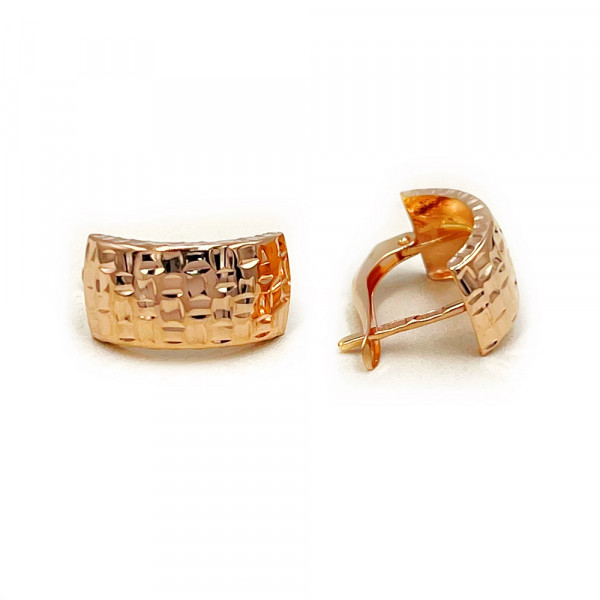 Золотые серьги красного цвета