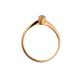 Золотое кольцо красного цвета с белым бриллиантом