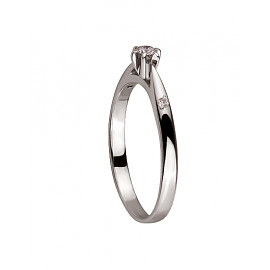 Кольцо из белого золота с желтыми бриллиантами