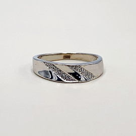 Золотое кольцо в белом цвете 01-19305894