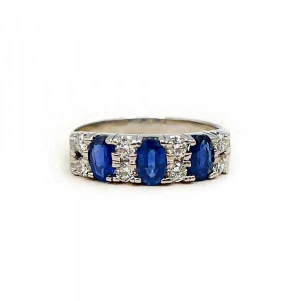 Каблучка з золота з синіми корундами та білими діамантами