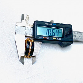 Кольцо из золота с белыми бриллиантами