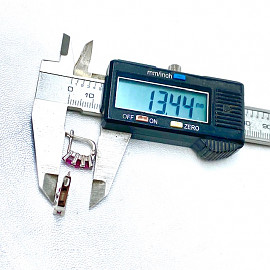 Золоті сережки у білому кольорі з жовтими діамантами та цирконом