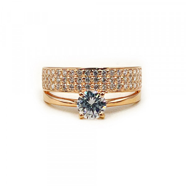 Золотое кольцо красного цвета с цирконом