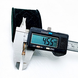 Золота каблучка червоного кольору з білим діамантом