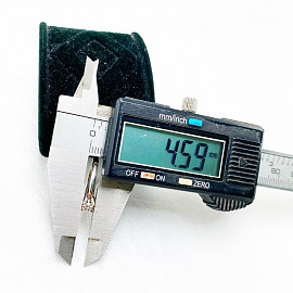 Кольцо из белого золота с белыми бриллиантами